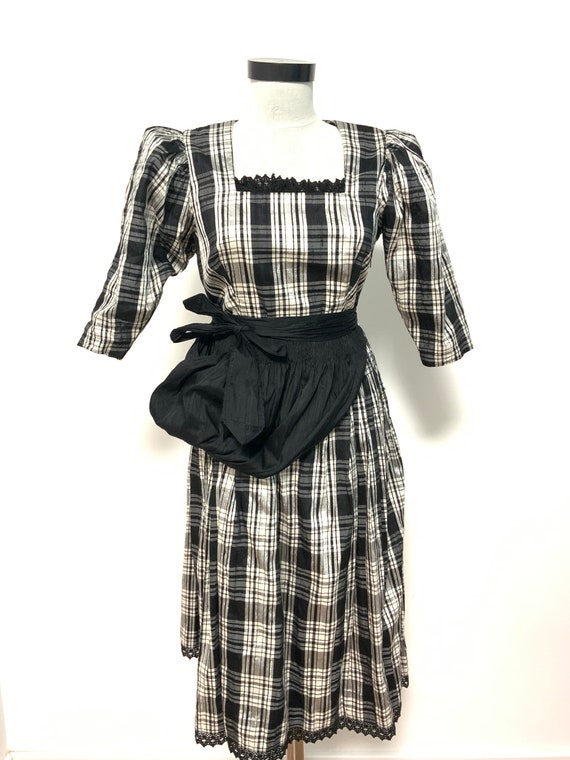 Gorgeous vintage silk dress, dirndl, trachten, pr… - image 5