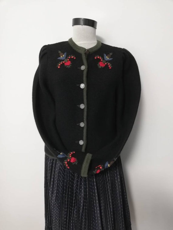 Tyrolean  sweater, hand embroidery flowers, Austr… - image 7