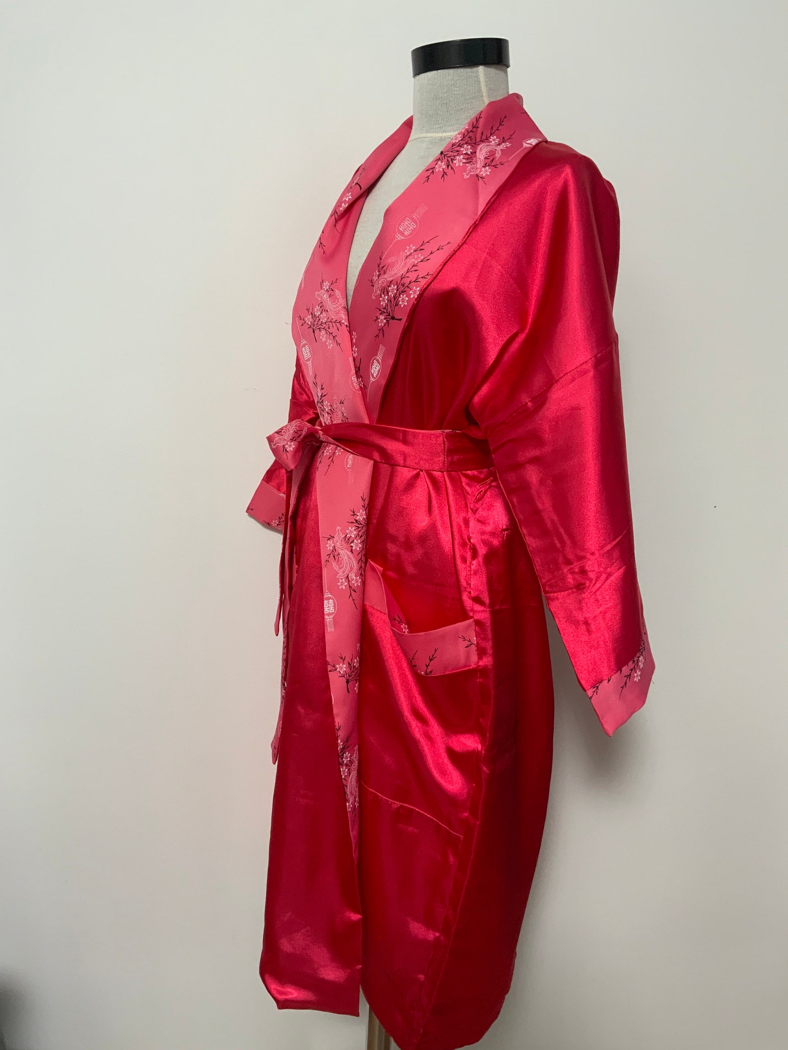 Hot Pink Kimono Robe, Gift, Dressing Gown, Vintage, Bridesmaid Robes