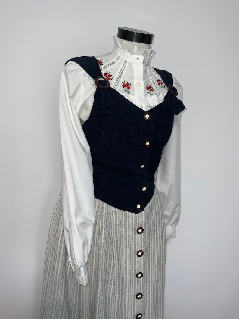 trachten grey and navy dirndl German Austrian dress prairie tyrollean dress Gorgeous vintage dirndl Oktoberfest fashion