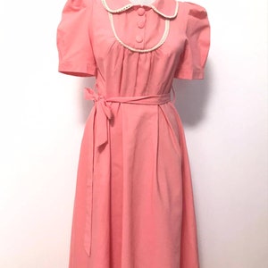I love Lucy dress from the 60/70's vintage dress, pink dress, shirt collar, short puffy sleeves midi dress, s size dress, summer dress, image 3