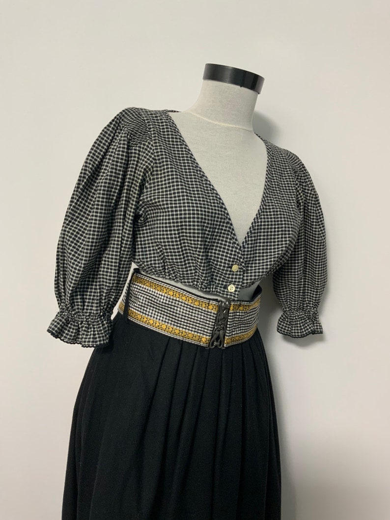 Oktoberfest Clothing,\u00a0German Austrian fashion woman White Trachten Bavarian Blouse Rare checkered Vintage Crop Dirndl Top