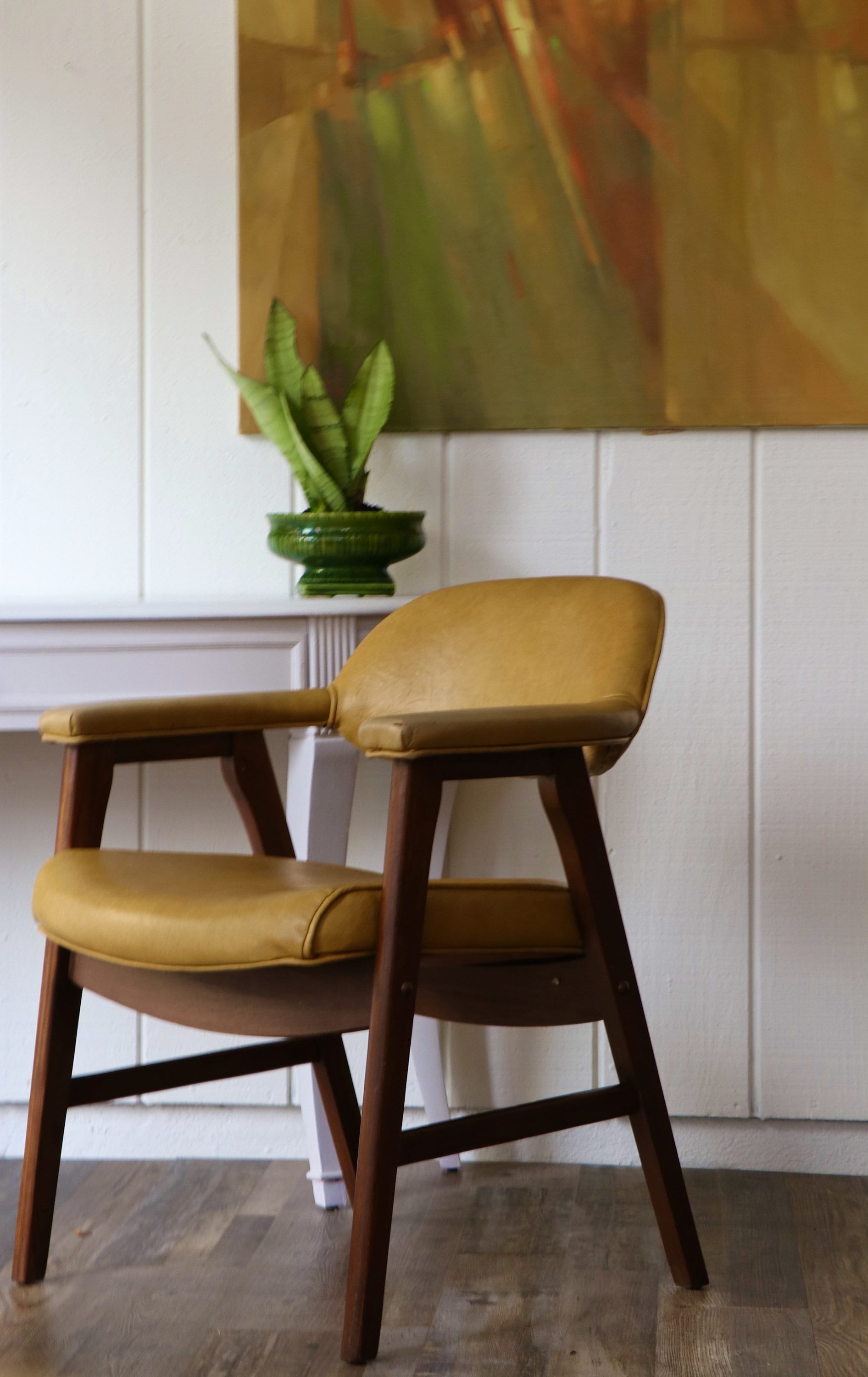 Vintage Mid-century Hon Chairs/set 2 MCM Wooden Frame Chairs