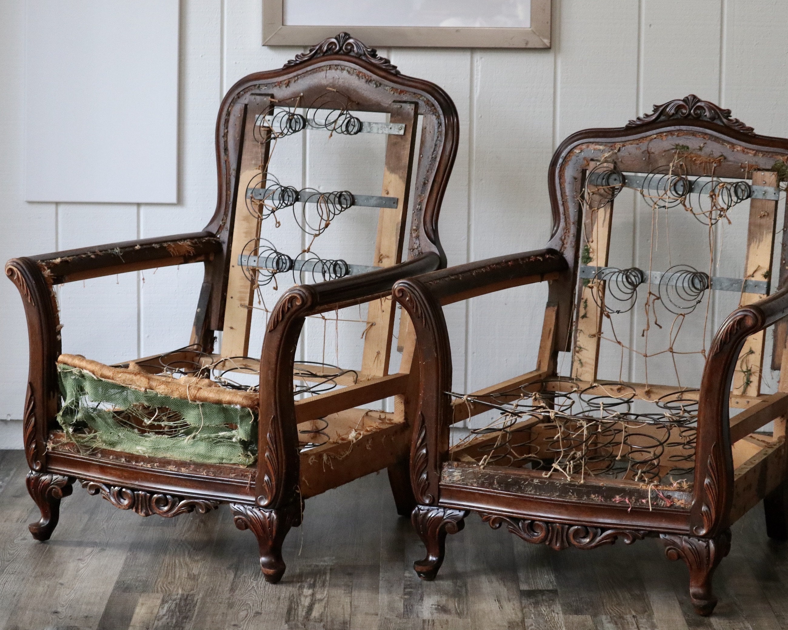 Set of 2 Vintage Wood Carved Furniture Frames, Bare Frame Chairs Ready for  Upholstery, Set of His and Hers Rolled Arm Chairs, King and Queen - Etsy, image size:2600x2080