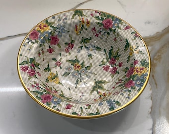 Bol Cipango de Syracuse China / Diseño floral de punto de cruz, borde dorado, porcelana de EE. UU.