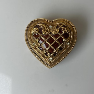 Scatola portagioie a forma di cuore Edgar Berebi – Scatola portagioie vintage in smalto color oro – Scatola ricordo con strass rossi e dorati – Vera Heart Box