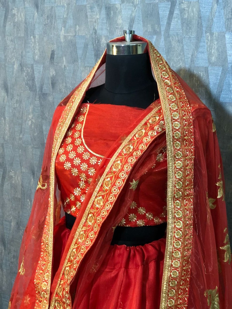 New Wedding Dress Lehenga Choli Indian Bridesmaids Dress Ethnic Party Evening Wedding Wear Dress Fancy Top Lehenga Set For Women