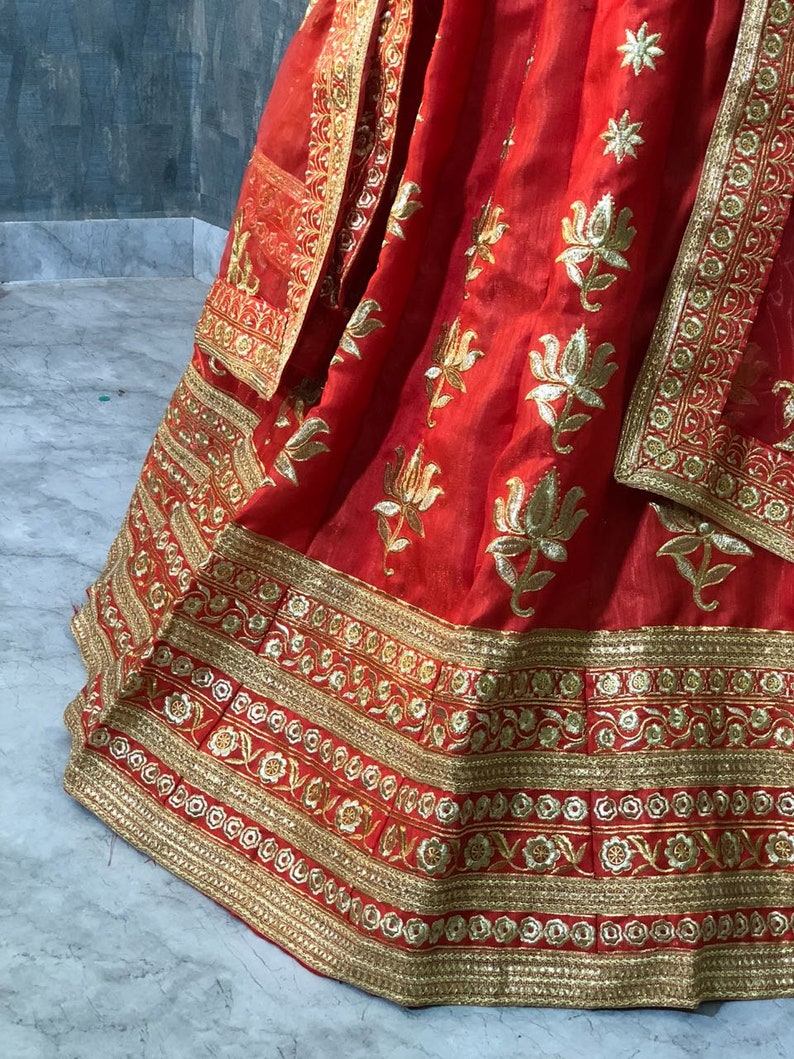 New Wedding Dress Lehenga Choli Indian Bridesmaids Dress Ethnic Party Evening Wedding Wear Dress Fancy Top Lehenga Set For Women