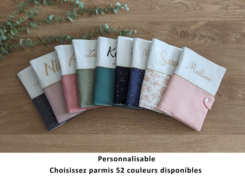 Protège carnet de santé personnalisé, Protège carnet en double gaze personnalisable, cadeau naissance, baby shower, cadeau bébé et enfant afbeelding 1