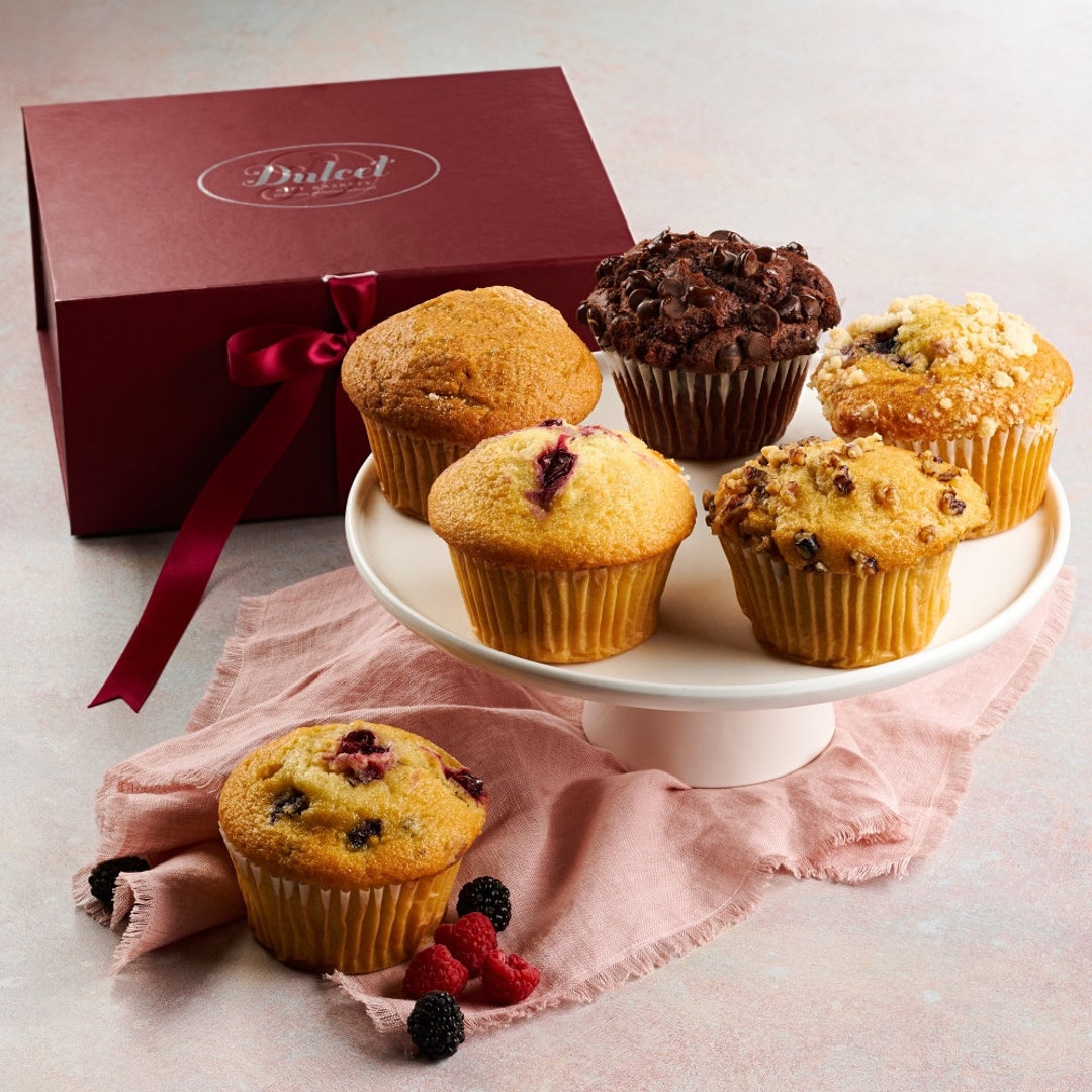 Dulcets 6 Bestselling Jumbo Muffins Gift Box blueberry Crumbtriple
