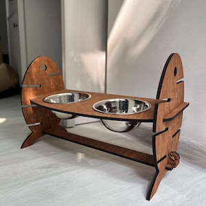 Holz Doppelnapf-Feeder, Hundenapfständer, Hundenapf nach Maß, Futterstand, erhöhter Hundenapf, Doppelnapf-Feeder, erhöhter Hundenäpfe
