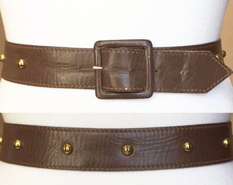 50s 60s Vintage 65-75cm/ 25-29" Cinturón de cuero con tachuelas marrón retro