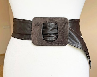 Vintage 6.3cm/2.5" Wide M L size Brown Soft Leather 70s 80s Fashion belt with Large Suede Leather buckle