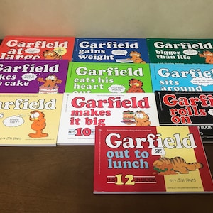 Garfield Comic Books 80s Jim Davis - Various Titles You Choose - Garfield Series Black White Comic Books image 3