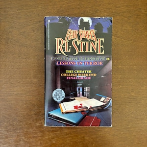 Fear Street Collector's Edition #8 Lessons in Terror RL Stine 1998