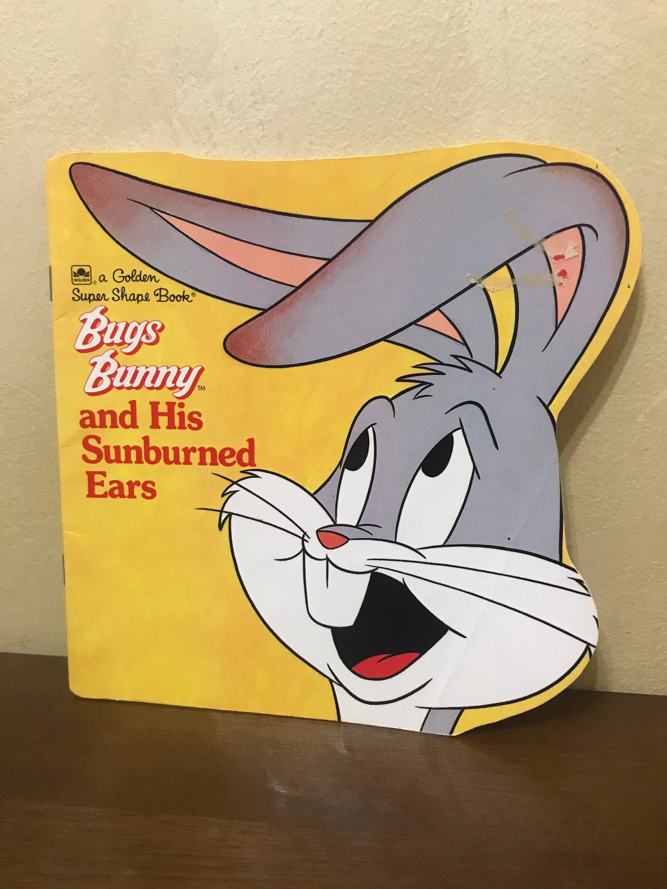 Bugs Bunny and His Sunburned Ears 1990 Softcover Golden Super