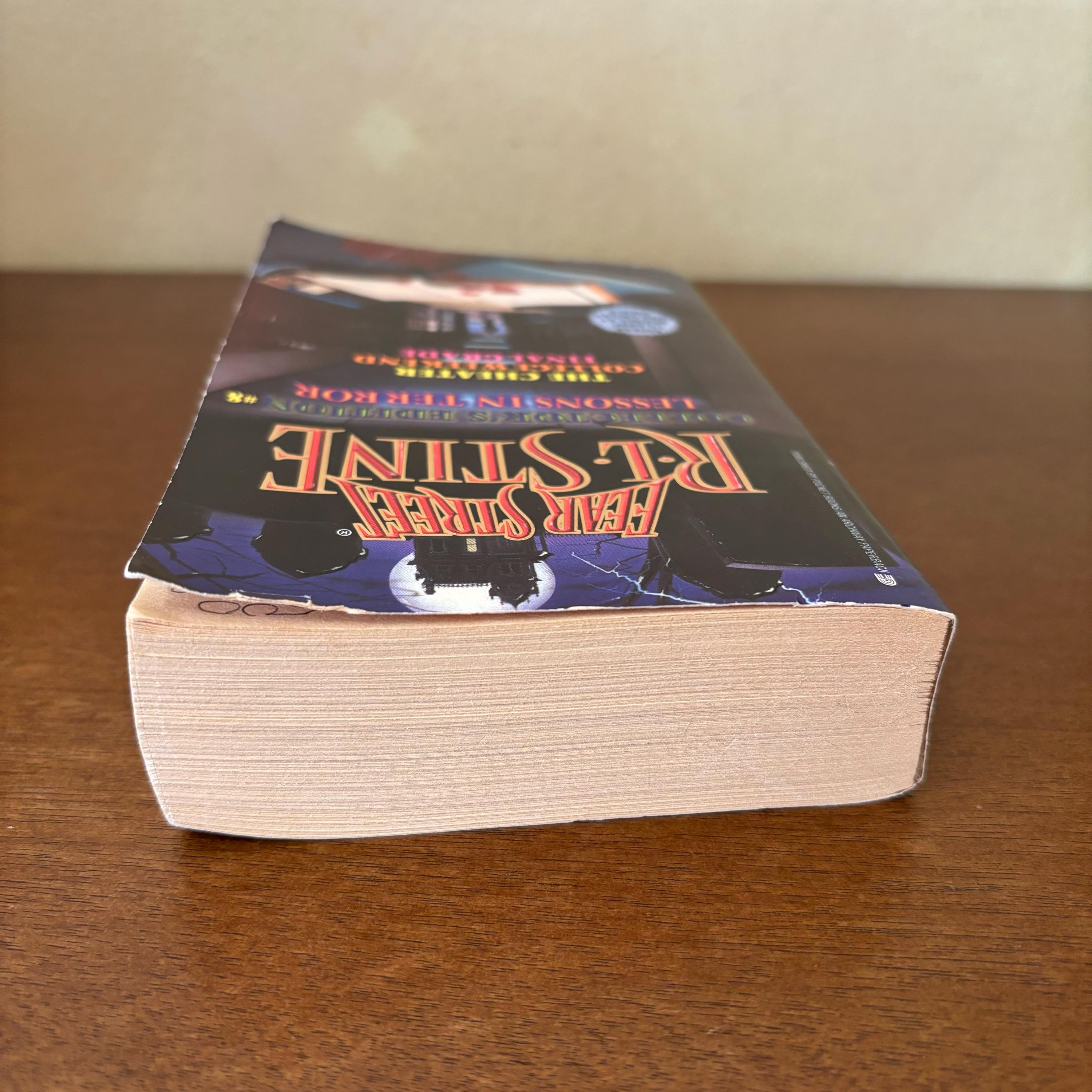 Fear Street Collector's Edition #8 Lessons in Terror RL Stine 1998