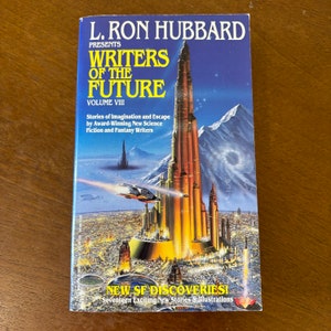 L. Ron Hubbard Presents Writers of the Future Volume VIII, New SF Discoveries, 1995 Bridge Publications Broché, 90s Sci Fi Fantasy Novels