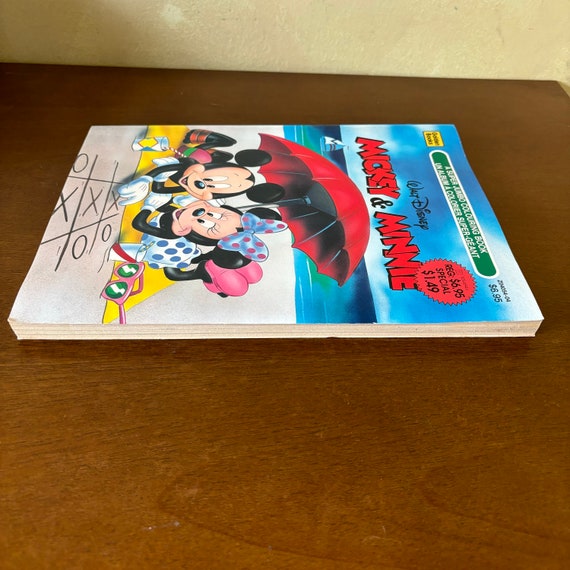 1993 Walt Disney Mickey & Minnie A Super Jumbo Coloring Book