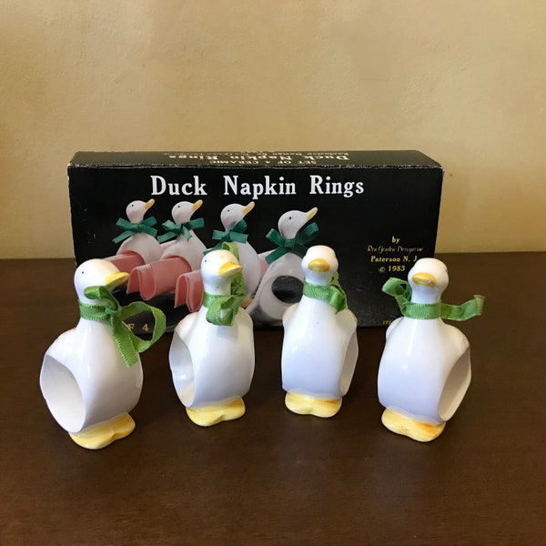 Set of 4 White Ceramic Duck Napkin Rings, Ron Gordon Designs 1983, 80s Duck Farmhouse Kitchen Decor