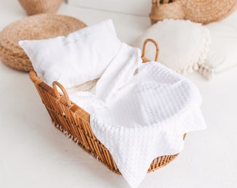 White newborn linen blanket with hand embroidery, toddler bedding fleece swaddle wrap, stroller rug for babies, baby room nursery decoration
