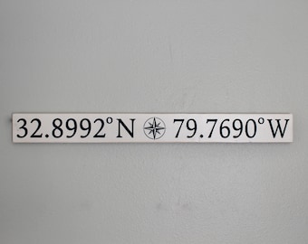 Panneau Latitude Longitude sculpté - Coordonnées GPS en bois personnalisées Rose des vents