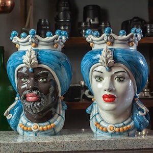 Moor&#39;s heads in Sicilian ceramic Caltagirone Blu L. 20 x H. 35 cm