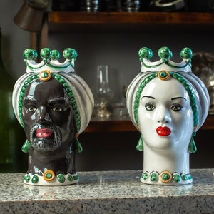 Pair of Sicilian ceramic Moor&#39;s heads Caltagirone green crown 23 cm
