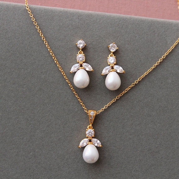 Gold Pearl Drop Bridal Jewellery Set: Wedding Jewelry For Bride Zirconia Crystals Nouveau