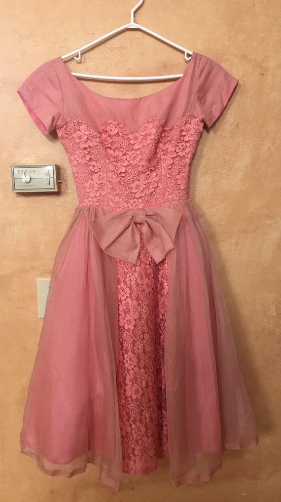 1950s vintage prom dress
