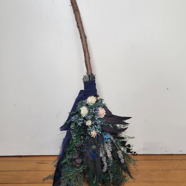 JUNIPER Blue Forest Flower Witch Broom/Floral Besom