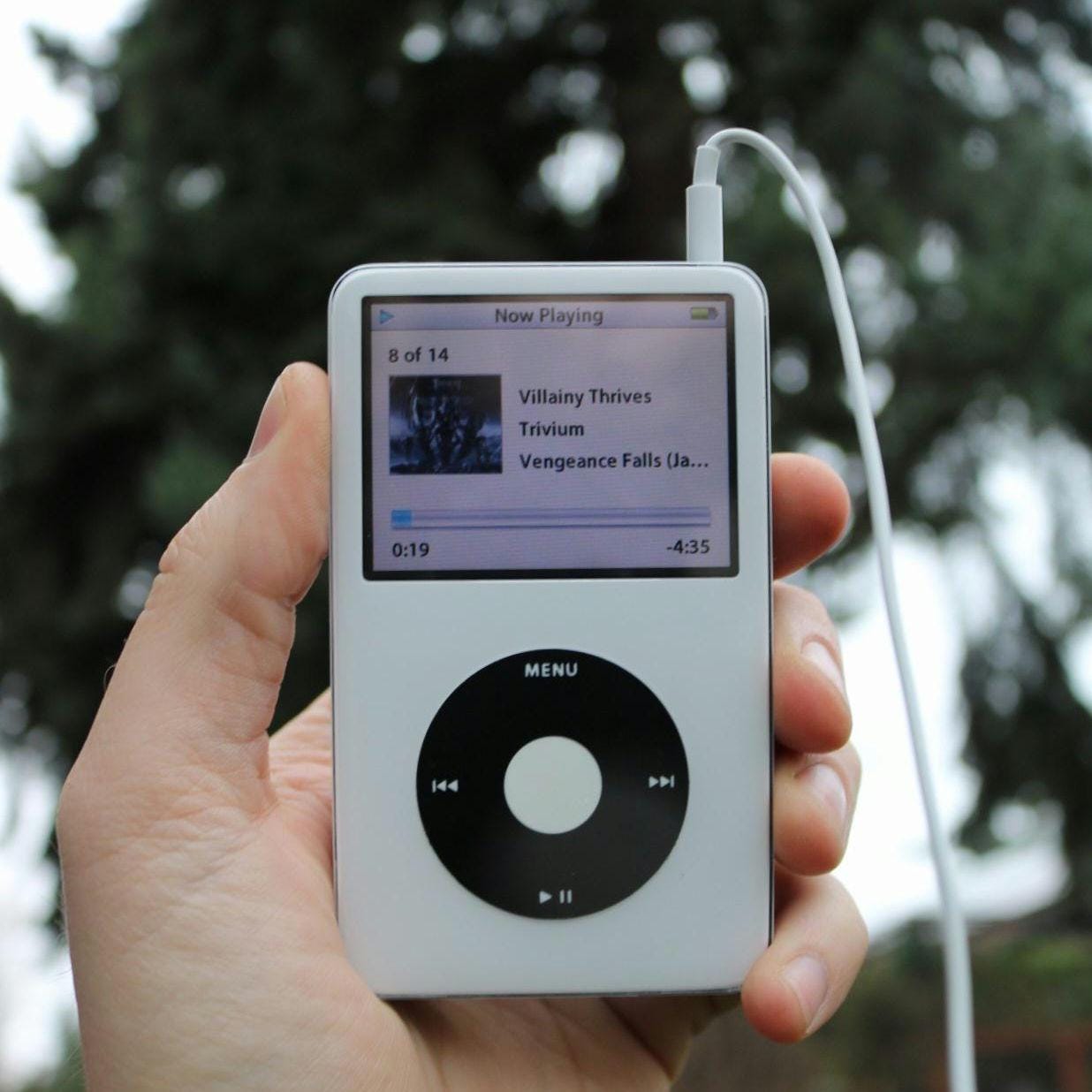Apple Ipod Classic 5th Generation Video White & Black (up to 1TB