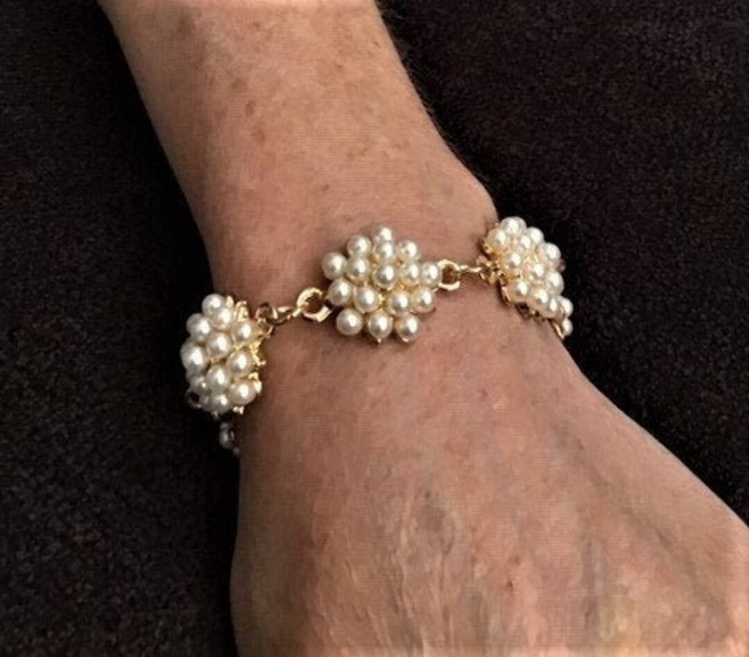 Classic Pearl Cluster Gold Bracelet