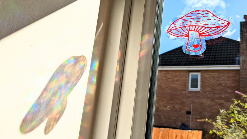 Red Mushroom Suncatcher Sticker Rainbow Cottagecore Mushrooms Suncatcher Window Film Cling Prism Window Decal Nursery Kids Bedroom Dorm Classroom Christmas Gift Kids Thanksgiving Home, Car, Friends