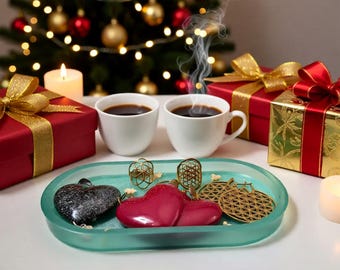 Light Green Resin Jewellery Tray with Gold Leaf – Oval or Leaf-Shaped Handmade Trinket Dish