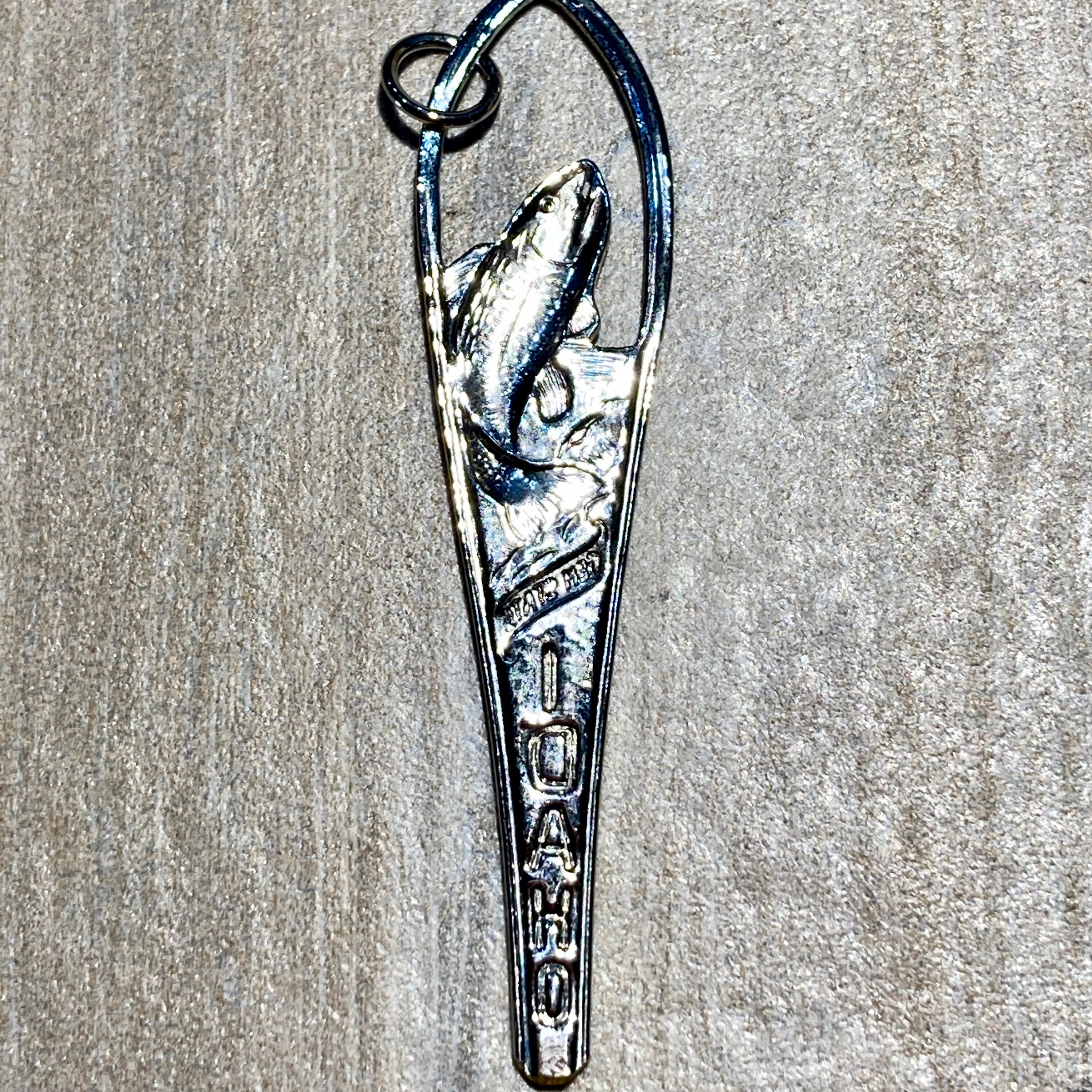 Pendentif scarabée or Khepri | ÓNÍSÌ PARIS