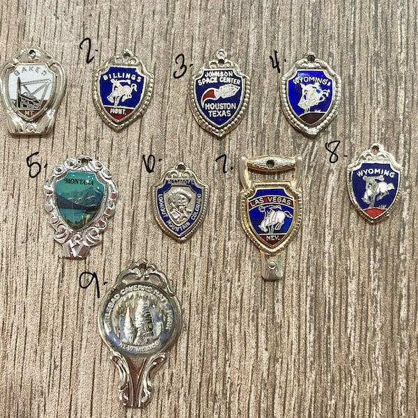 Vintage Travel Shield Charms/Pendants | Western USA States