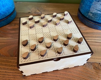 Wood Checkers Table Top Game - Custom Family Name- Lightweight Wooden Camping Game - Bookshelf Accessories - Gift For Gaming Lovers