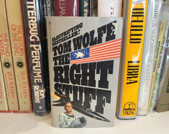 The Right Stuff - Tom Wolfe - Vintage Paperback Book - Bantam Books