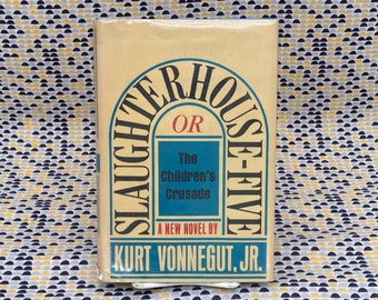 Slaughterhouse Five - Kurt Vonnegut Jr.  - EX LIBRARY Copy - Vintage Hardcover Book - Delacorte Press - Club Edition