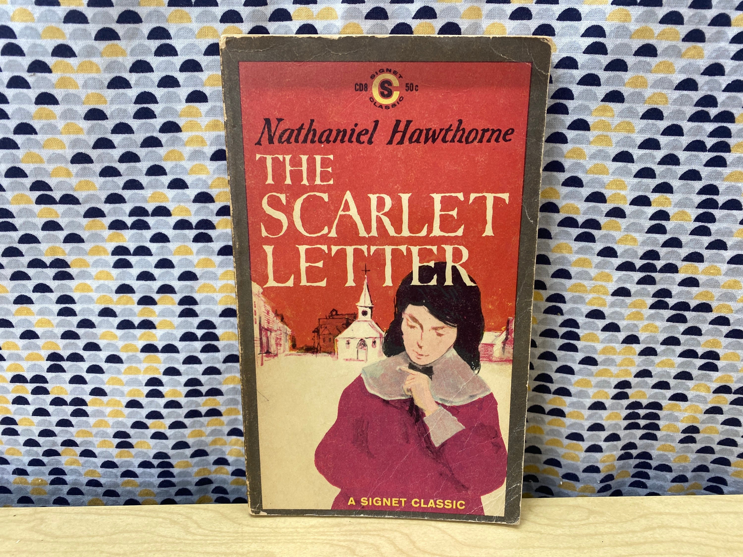 The Scarlet Letter by Nathaniel Hawthorne, Paperback