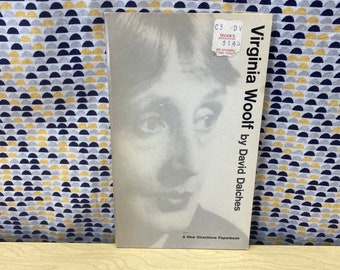 Virginia Woolf - by David Daiches - Vintage Paperback Book - 1963 New Directions Edition