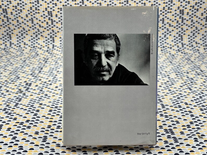 Chronicle of a Death Foretold - Gabriel García Márquez - Knopf - Hardcover - 1st American Edition image 2