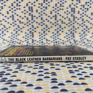 The Black Leather Barbarians - Pat Stadely - Vintage Paperback Book - Signet image 3