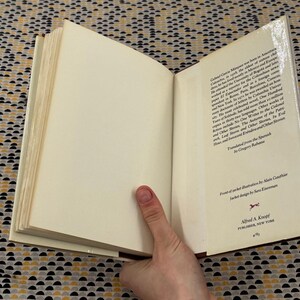 Chronicle of a Death Foretold - Gabriel García Márquez - Knopf - Hardcover - 1st American Edition image 7