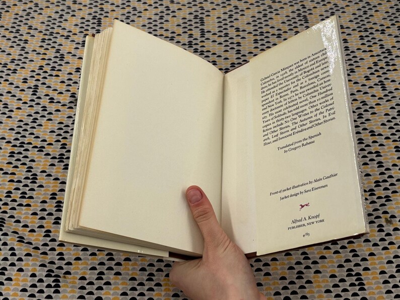 Chronicle of a Death Foretold - Gabriel García Márquez - Knopf - Hardcover - 1st American Edition image 7