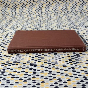 Chronicle of a Death Foretold - Gabriel García Márquez - Knopf - Hardcover - 1st American Edition image 9