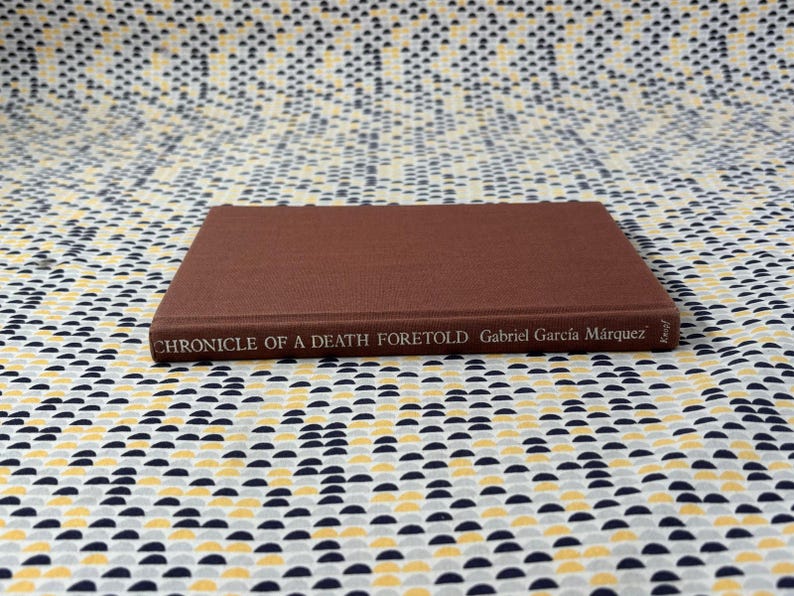 Chronicle of a Death Foretold - Gabriel García Márquez - Knopf - Hardcover - 1st American Edition image 9