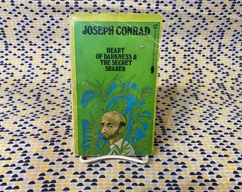 The Heart of Darkness & the Secret Sharer - Joseph Conrad - Vintage Paperback Book - Signet Classics