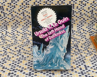 The Left Hand of Darkness - Ursula K. LeGuin - Vintage Paperback - Ace Science Fiction